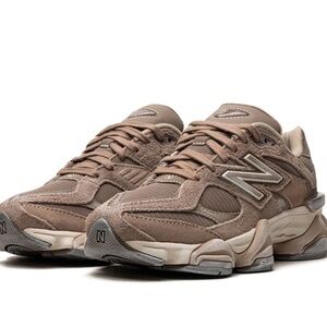 2025 unisex New Balance 9060 Mushroom color size 8.5-  New